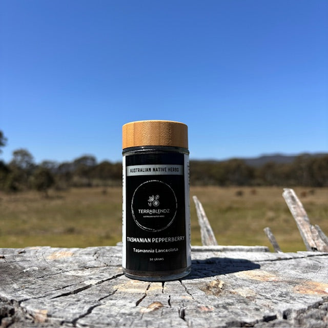 Dried Tasmanian Pepperberry (Tasmannia Lanceolata)